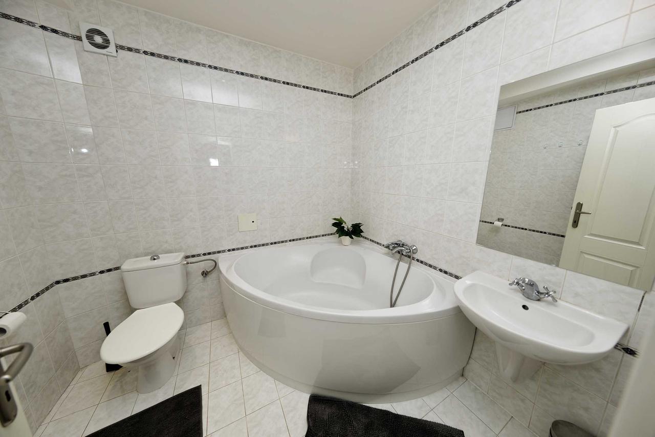 Apartment Na Kozacce 6 Prague Extérieur photo