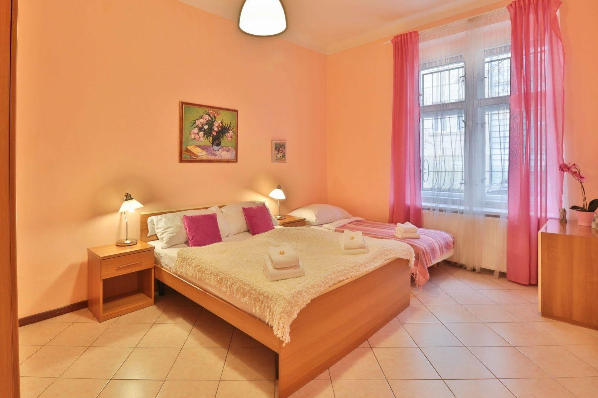 Apartment Na Kozacce 6 Prague Extérieur photo