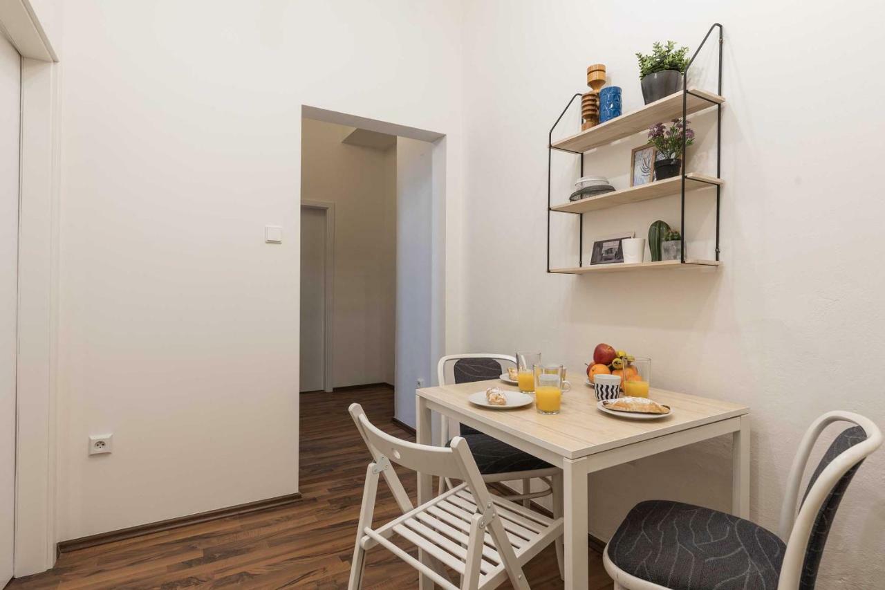Apartment Na Kozacce 6 Prague Extérieur photo